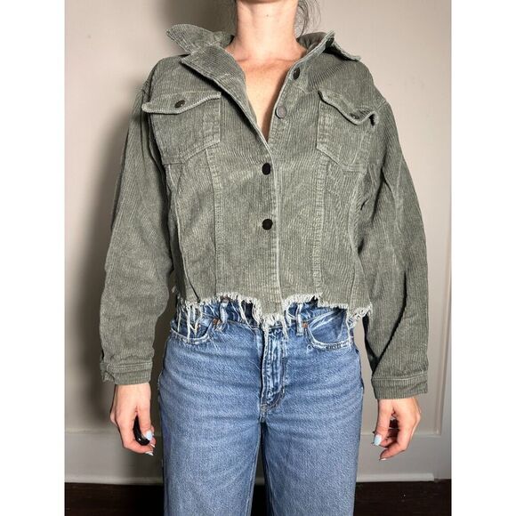 POL Jackets & Blazers - POL 100% Cotton Green Distressed Hem Jacket Size Small